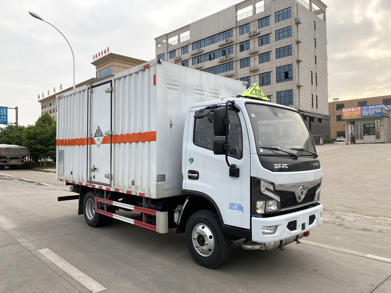 雜項危險物品廂式運輸車，廂式運輸車，楚勝汽車集團(tuán)